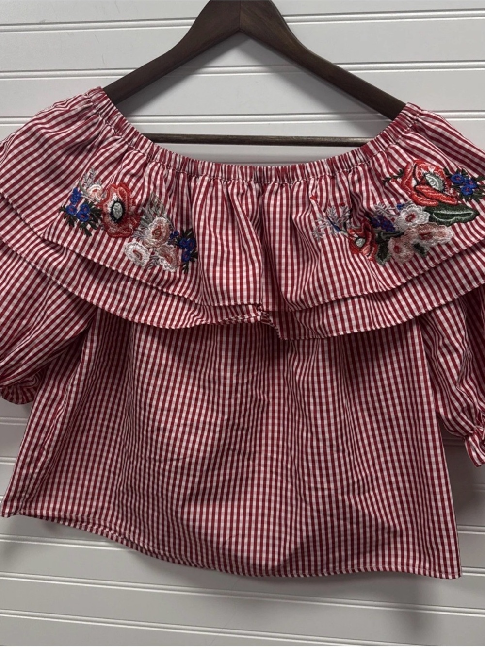 Lost + Wander Cute Red & White Gingham Embroidered Floral Ruffle Striped Top L